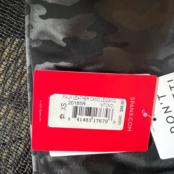 Spanx XS Camo Leggings - Picture 5 of 5